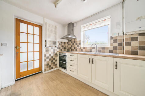 1364779-7-68ee8ff...