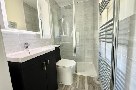 en suite shower room