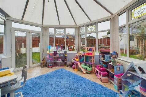 CAM01870G0-PR0147...