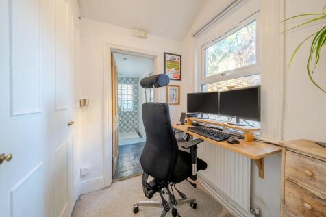 Dressing Room - Office