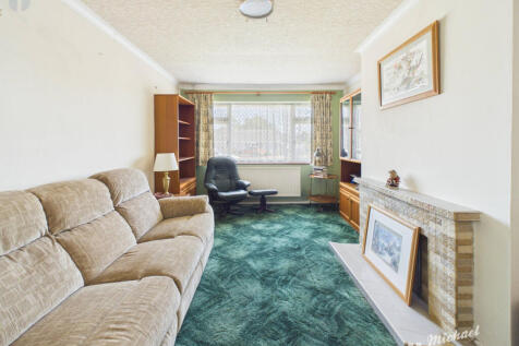 CAM03218G0-PR1032-STILL004