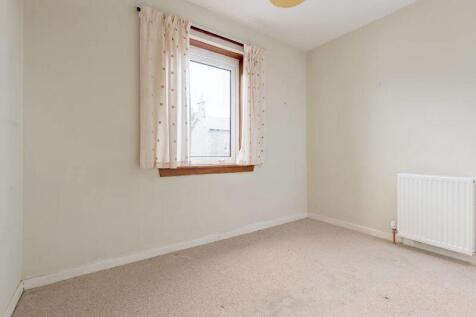 3 bed, 1 bath Link Detached House in Leeds - Photo 13