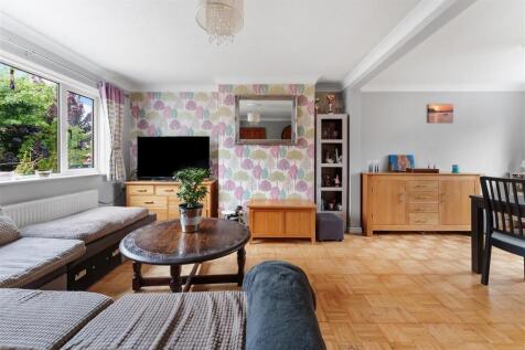 23 Graitney Close, Cleeve 47.jpg