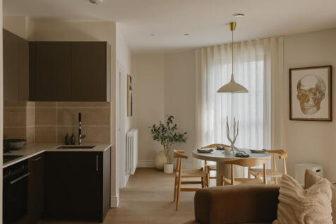 Aitch Group_2 Bed_135.jpg