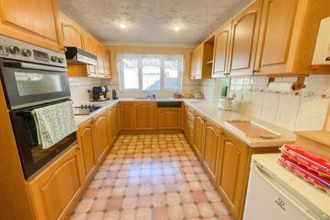 tlc_95f784bb-251c-4813-9df1-f3a914a84379_b8d8fe2.j