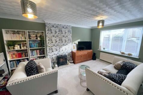 2 bed, 1 bath Semi-Detached in Sheffield - Photo 4