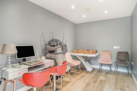 8662259-interior23.jpg