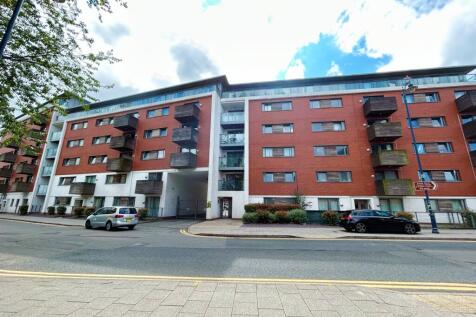 ** Zero Deposit Guarantee Available **
**ONE BEDROOM** **FULLY FURNISHED OR PART FURNISHED**Available NOW**
