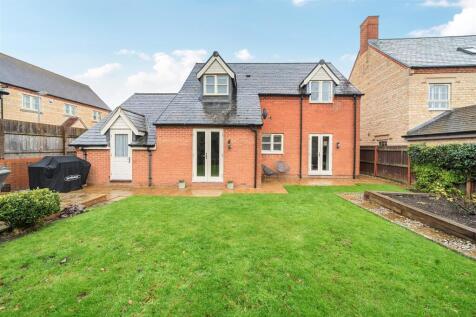 14 Kennel Lane, Paulerspury (5).jpg