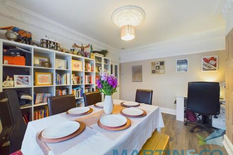 CAM01870G0-PR0147...