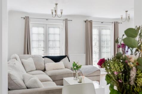 ST THERESA CLOSE (17).jpg