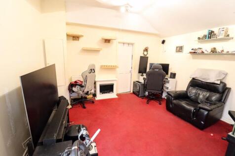 Lounge/Diner In Annex