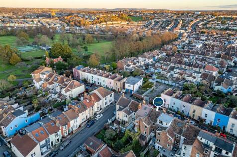 24 Somerset Terrace, Windmill Hill, Bristol BS3 4L