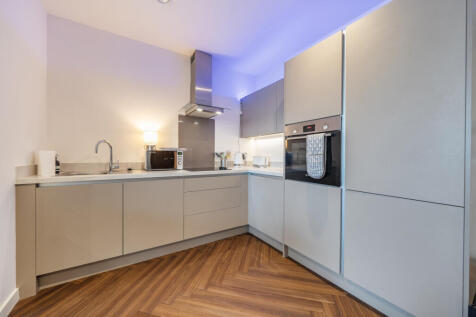 1362637-4-68f0d5d...