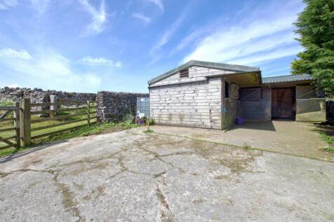 Stables & Yard