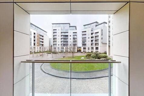 Francis-House-Kew-Bridge-West-12122025_105345.jpg