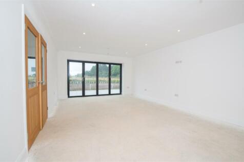 Treetops - internal-13.JPG