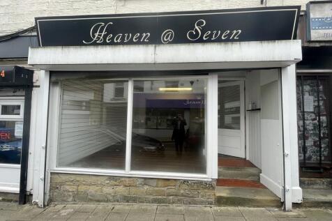 Commercial Property to rent in cleckheaton