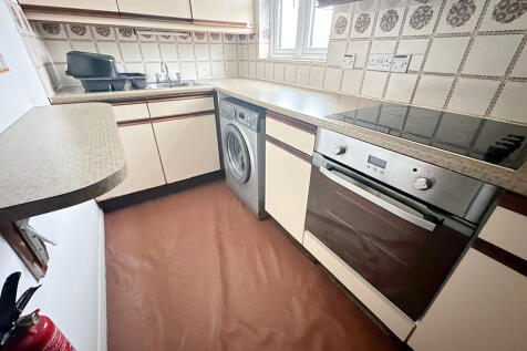 IMG-20251020-WA00...