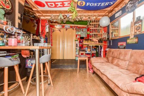 Workshop/Outbuildings