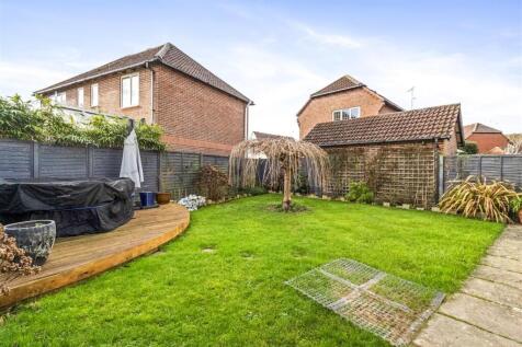 Cowdray Close, 3-021.JPG