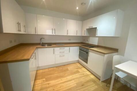 AVAILABLE 8TH JULY! * Fully Furnished Flats
* Free on-site Gym
* Overnight Security
* Manchester City Centre
* Based in the vibrant area of Ancoats
* 5 minute walk to the Northern Quarter
* Bills incl