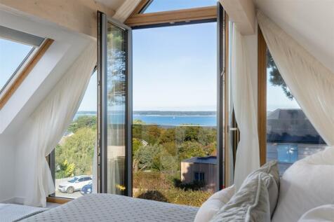 Bedroom 1 and Juliet Balcony