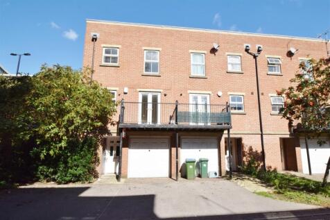 3 Bedroom Semi-Detached in SO14 1AX