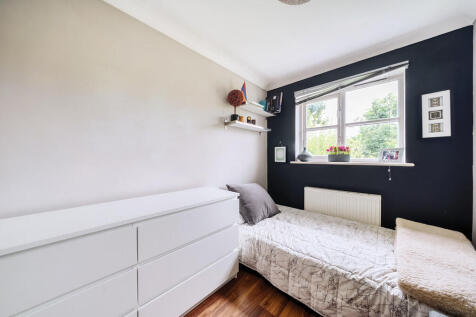 1330752-9-689096c...