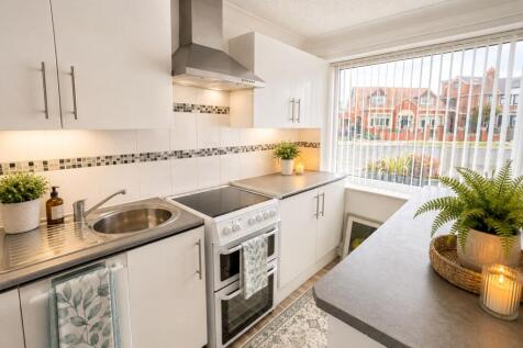 Kitchen / Living Area