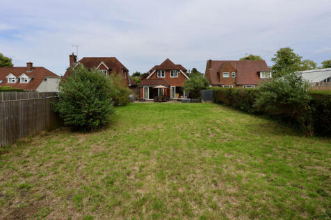Large West-Facing Rear Garden