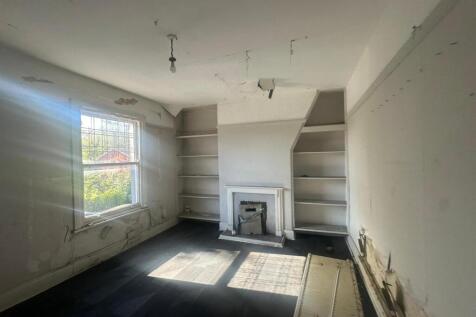 WhatsApp Image 2025-11-17 at 16.16.41 (7).jpeg