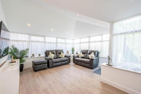 Dining/Family Room