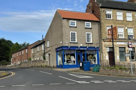 Retail Property (high street) to rent in bedale