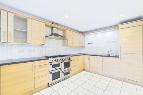 CAM01909G0-PR0430-STILL008