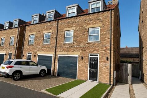 4 Bedroom Semi-Detached in YO30 6FE