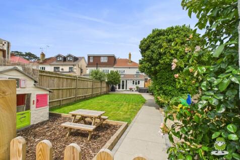 CAM03778G0-PR0235-STILL042