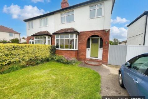 A well presented three bedroom semi-detached family home situated in a convenient and popular location, offering excellent access to local amenities, schools, major employers and transport links.