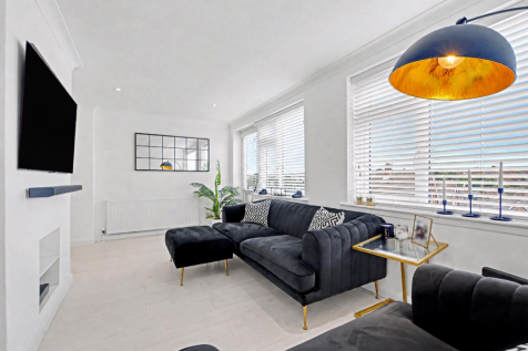 Lounge New.png
