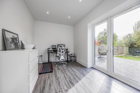 31 Lovedean Lane, Waterlooville-PorticoMarketing-S