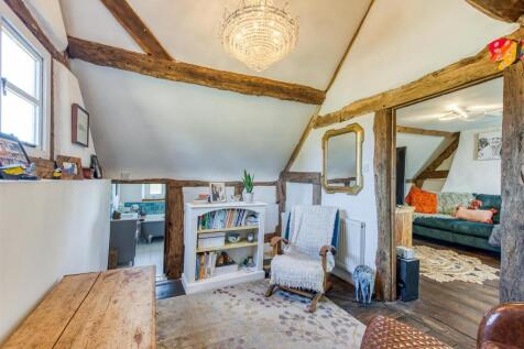 Leper House-internal-08.jpg