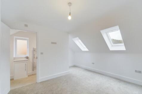 CAM02023G0-PR0055-STILL016