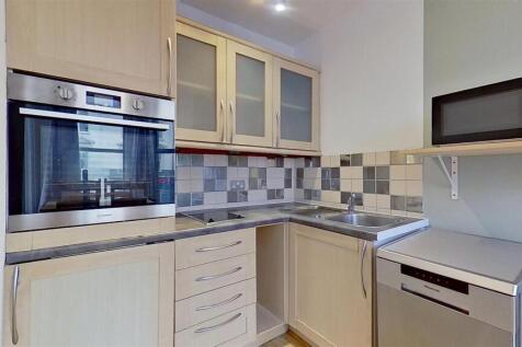 Battersea-Rise-Battersea-SW11-01222026_143830.jpg