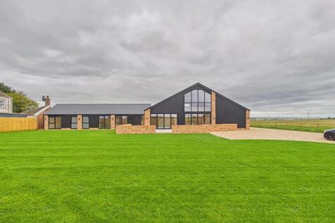 Thorpes Barn Photos (2).jpg