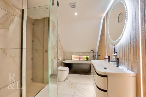 19 Westminster Drive (25).jpg