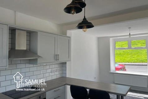 Lounge/Kitchen