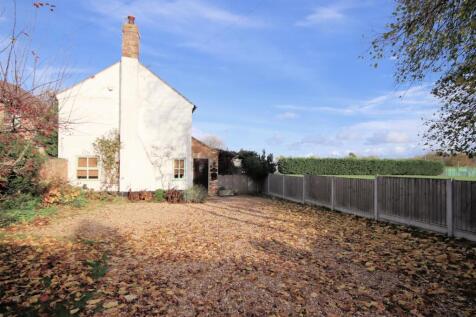 Front Garden & Drive