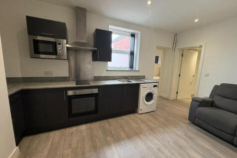 2 Bedroom Flat in WA4 1AB