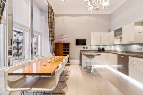 4 bed, 3 bath Apartment in Glasgow - Photo 11