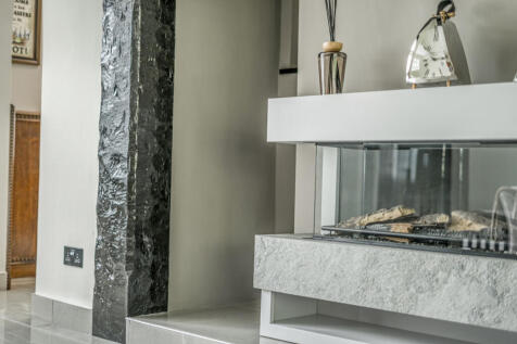 1350960-43-68dd57...